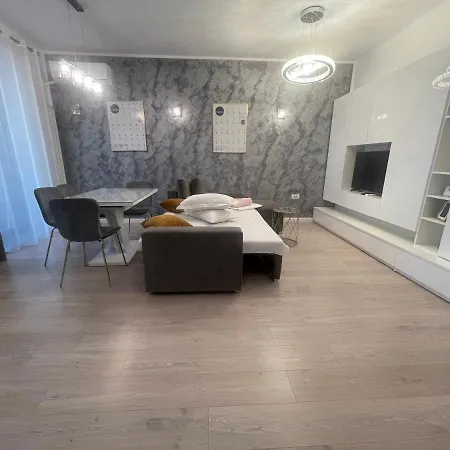Apartment Reyna Sea View Luxury Constanta