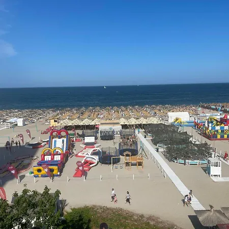 Reyna Sea View Luxury Apartment