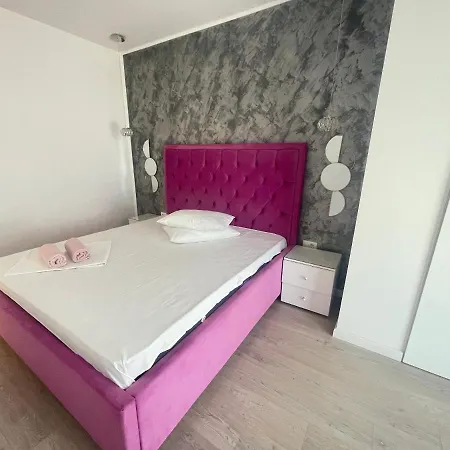 Reyna Sea View Luxury Apartment